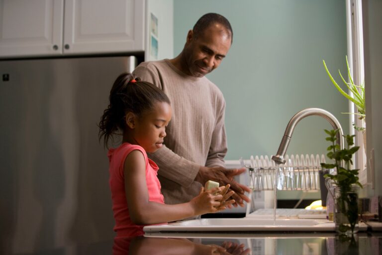 26 Legit Stay-at-Home Dad Jobs to Make Money