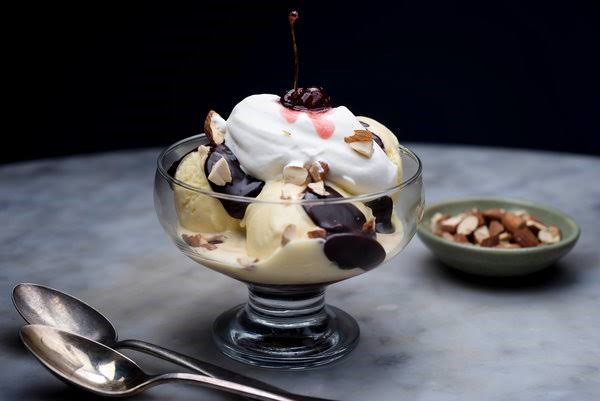 Have A Hot Fudge Sundae for a date night www.paypant.com