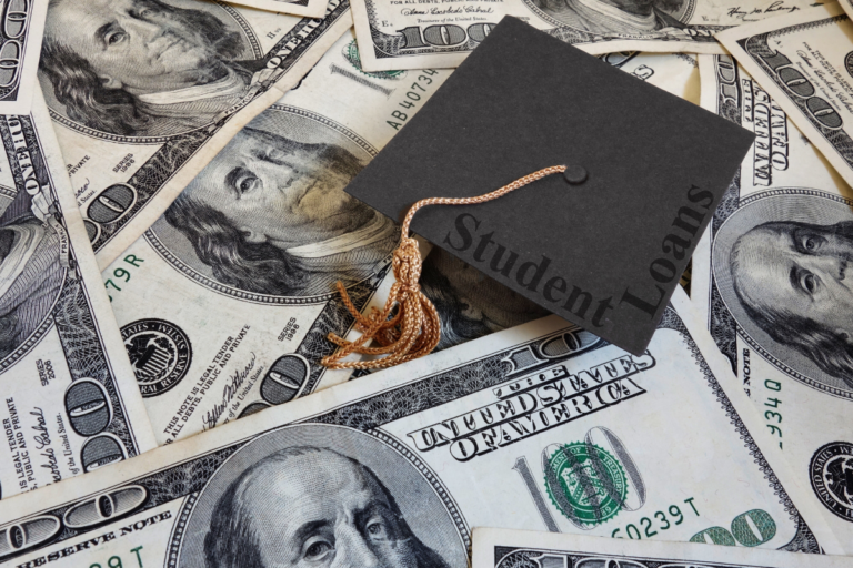 4 Surprising Student Loan Facts