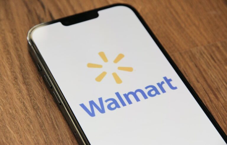 Does Walmart Take Apple Pay in 2022?