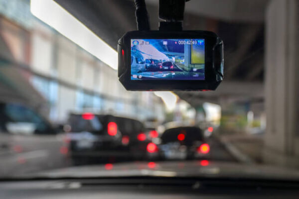 Make more money on Uber with Dash Cams 