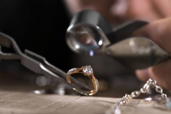 Get a reliable jewelry appraisal www.paypant.com