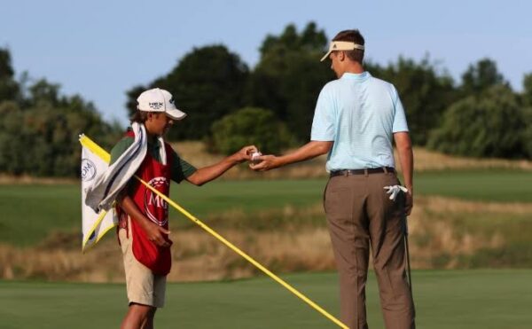 Become a teen golf caddy www.paypant.com